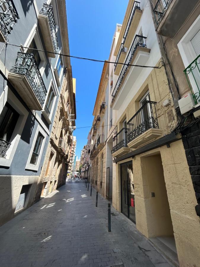 Apartamentos Bh Suites Alicante Luaran gambar
